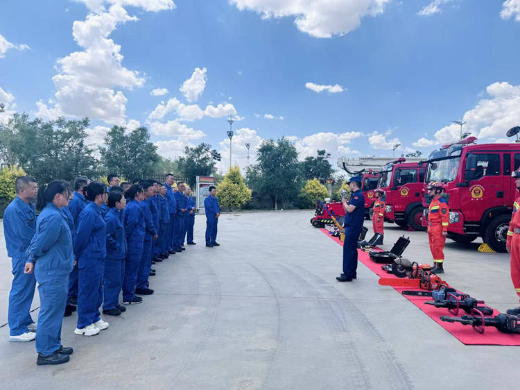 嘉能精碳党支部开展主题学习教育活动1_副本.jpg